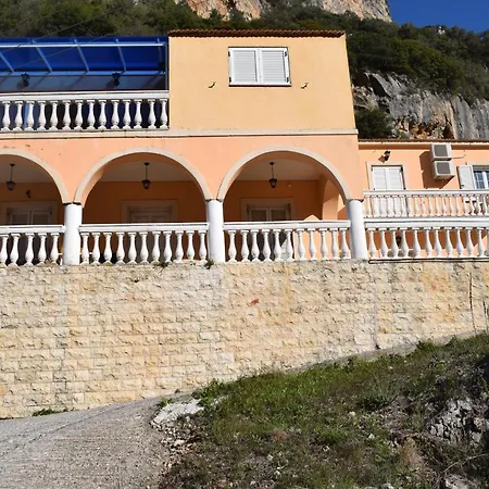 Villa Alexandrer Paleokastritsa